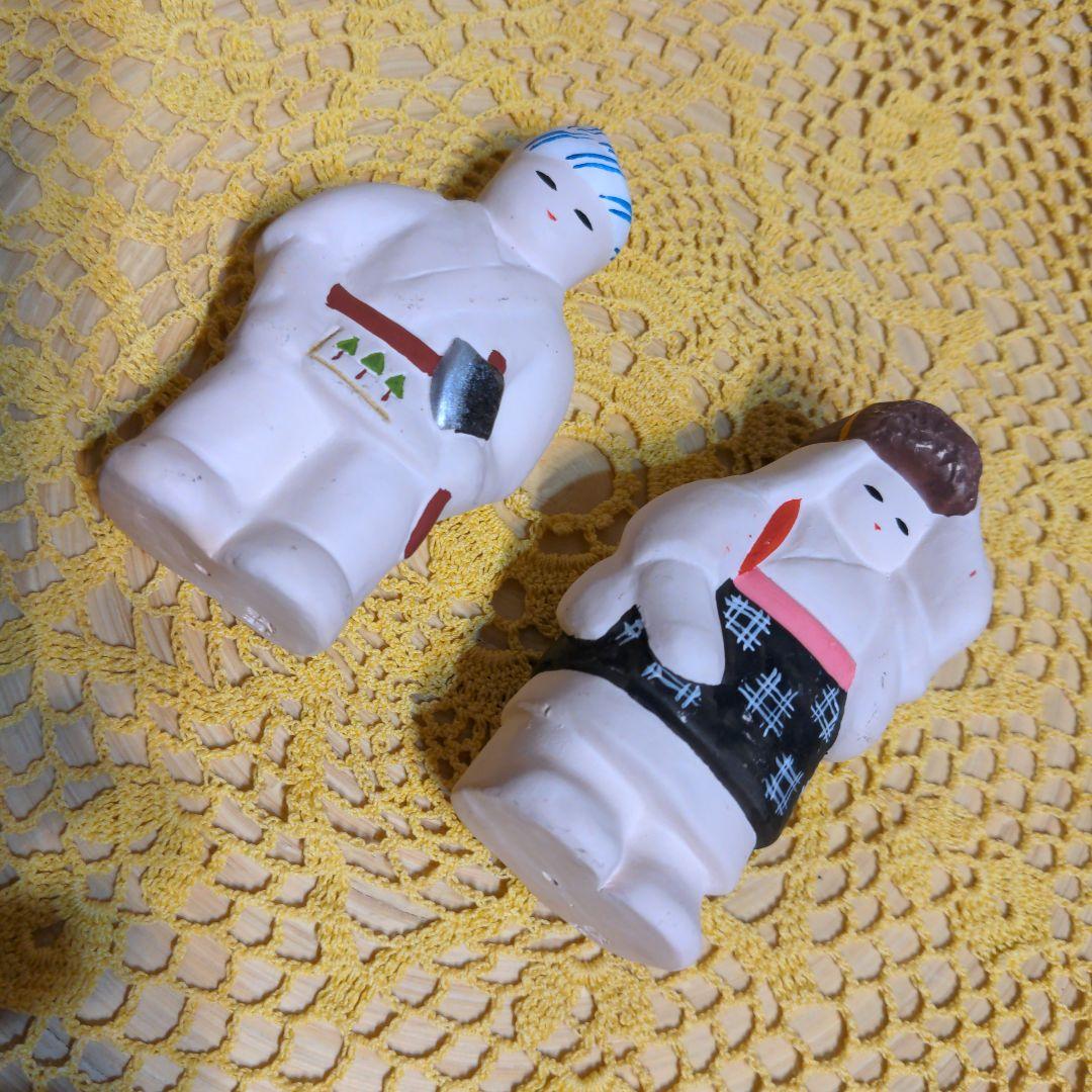 毅 子子　素焼き陶器n山仕事で働く男女の置物でしょうか？　縁起物　民芸品