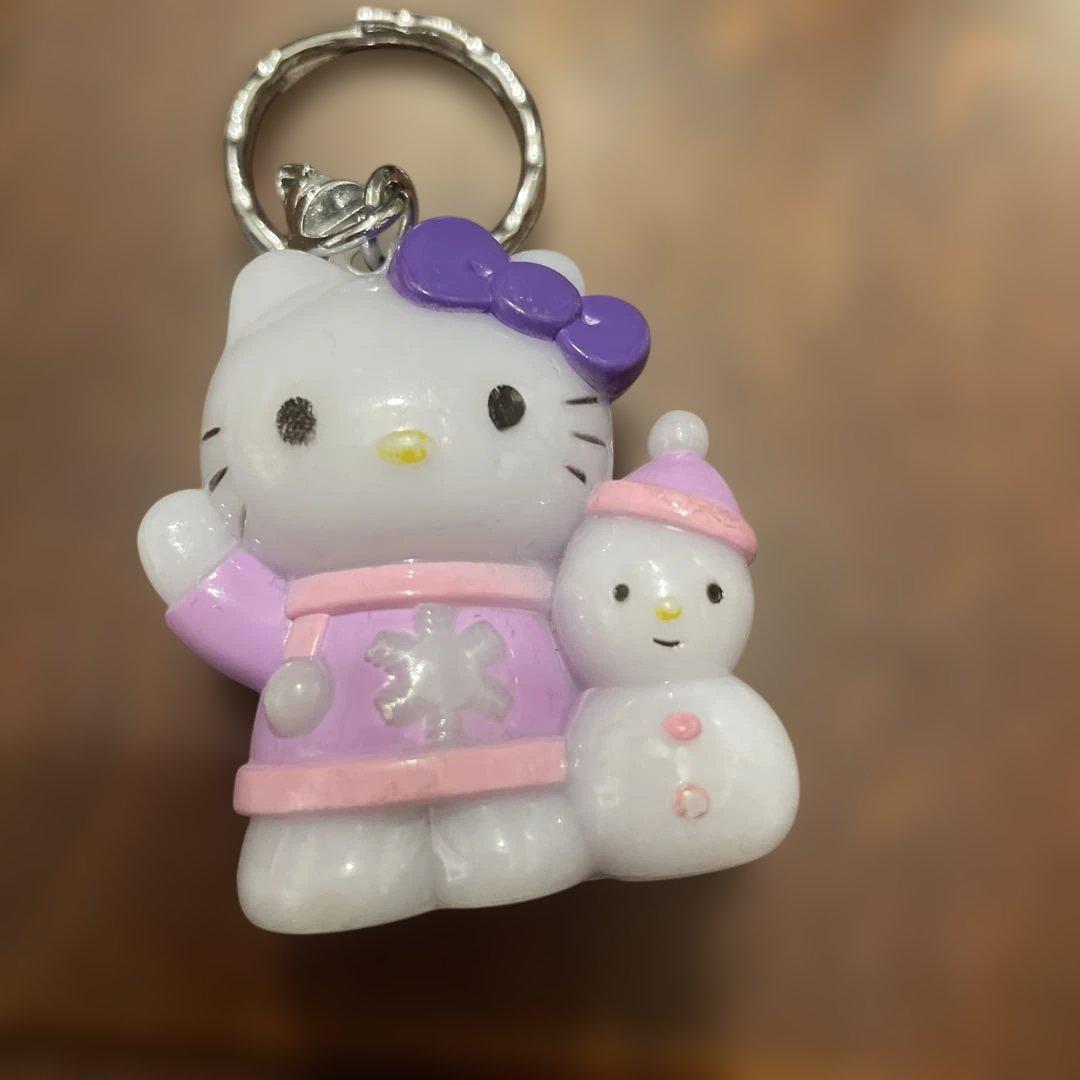 ハローキティ 雪だるま キーホルダー - メルカリ