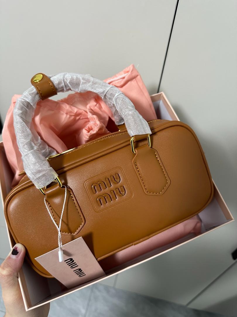 限定 miu miu ハンドバッグ 茶色 ショルダーバッグ