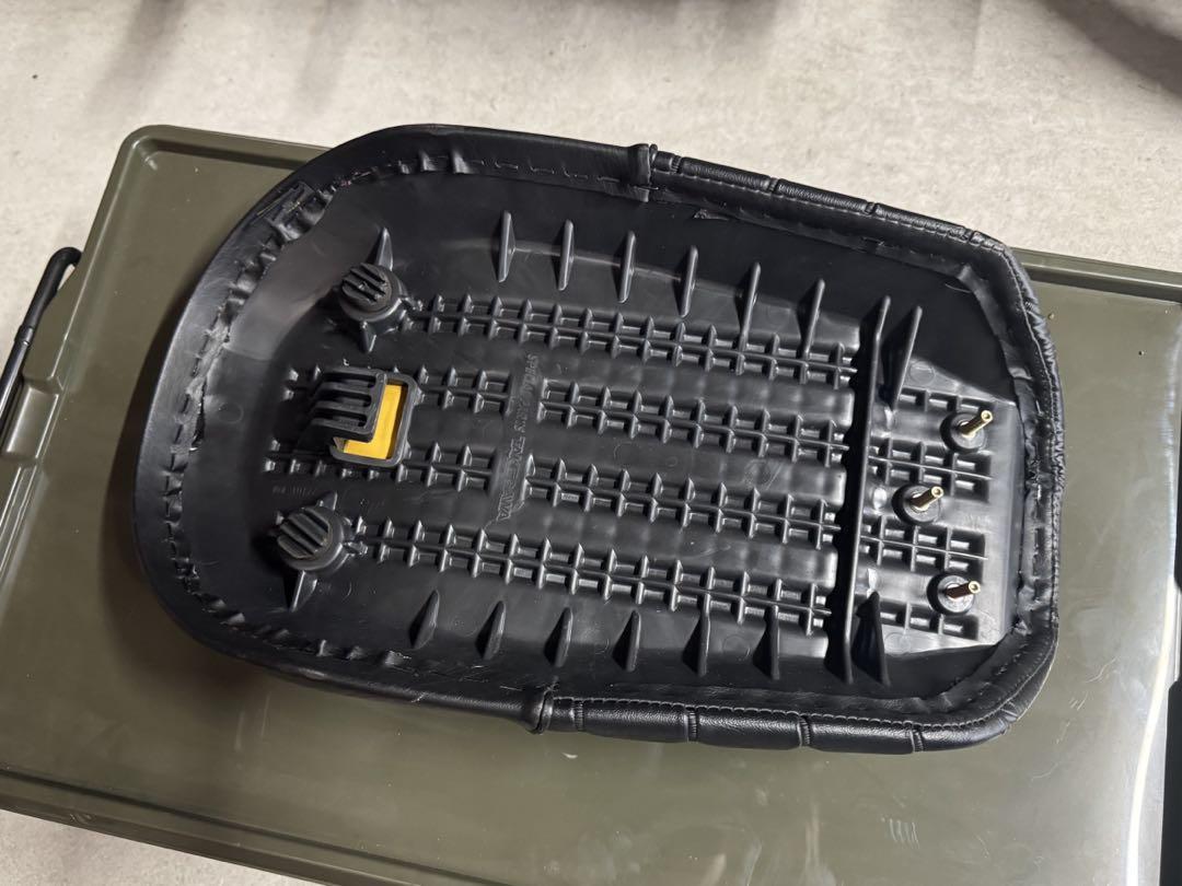 SP武川(TAKEGAWA) モンキー125 タックロールシート ブラック