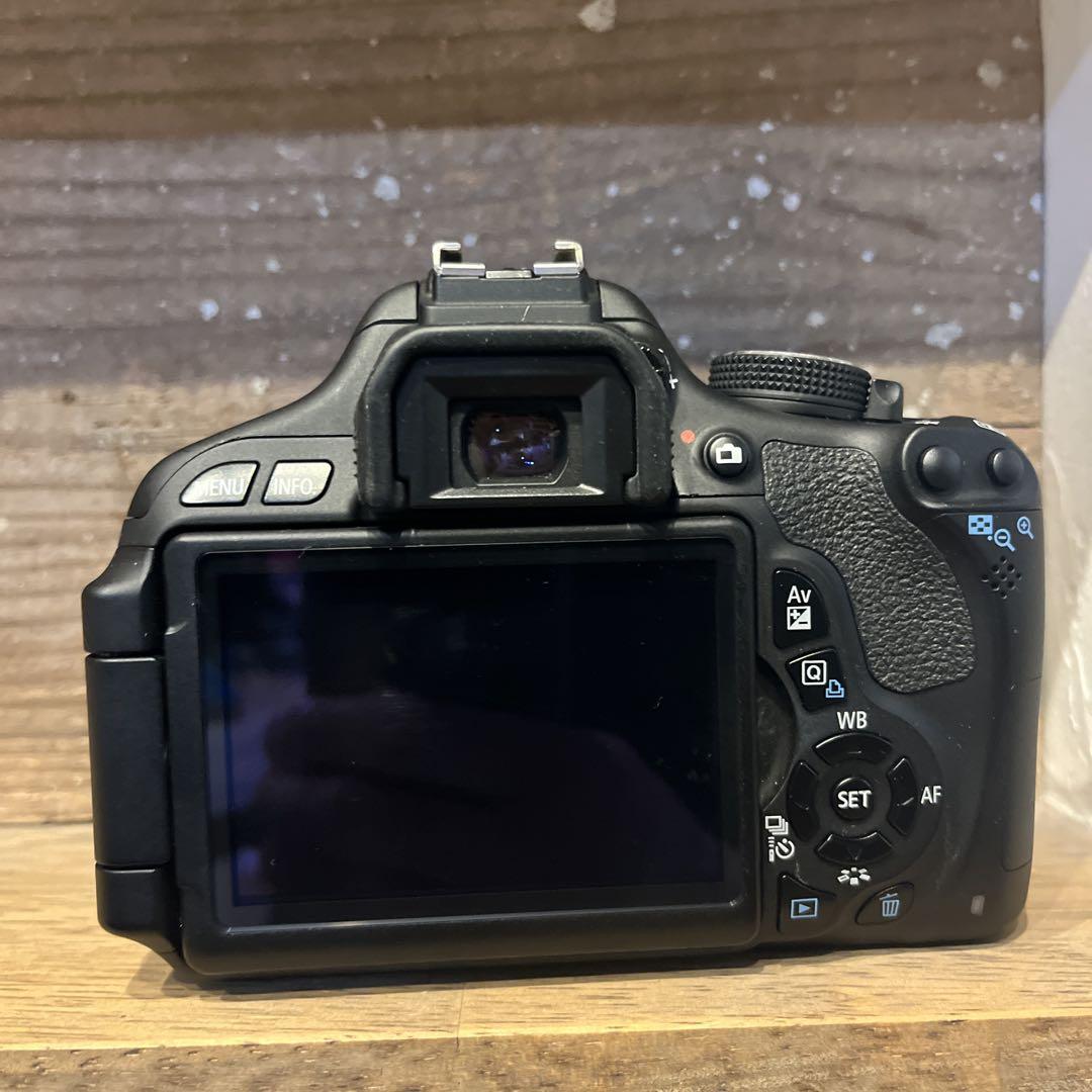Canon EOS Kiss x5 18-55レンズセット　訳ありジャンク扱い Canon EOS Kiss x5 18-55レンズセット 訳ありジャンク扱い