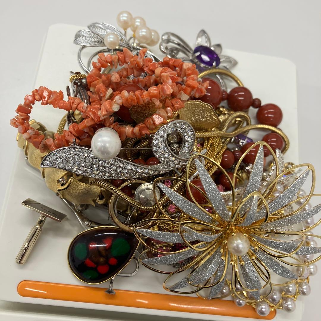 遺品整理 トップ イヤリング ブローチ ピアス ネクタイピン カフスボタン　Y