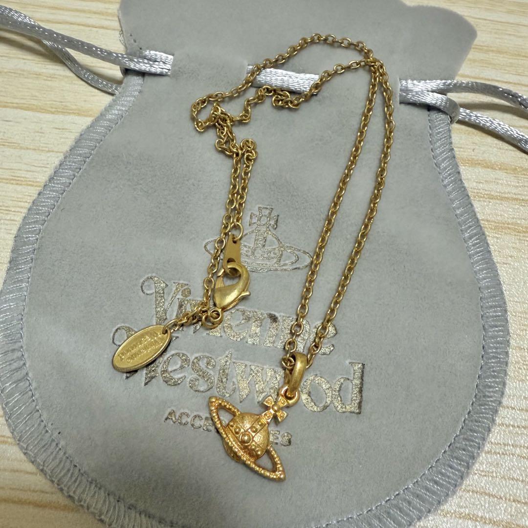 Vivienne Westwood ネックレス ゴールド オーブ