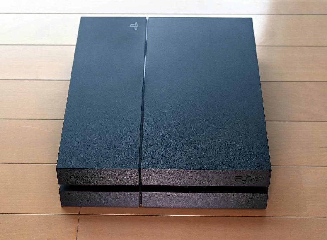 Sony PS4 本体 ブラック目立った傷や汚れなし