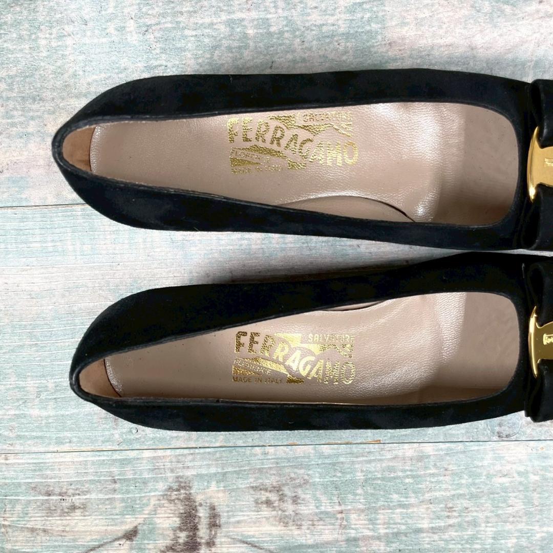 未着用 Ferragamo パンプス ヴァラ 6 1/2 D 未着用 Ferragamo パンプス ヴァラ 6 1/2 D - メルカリ