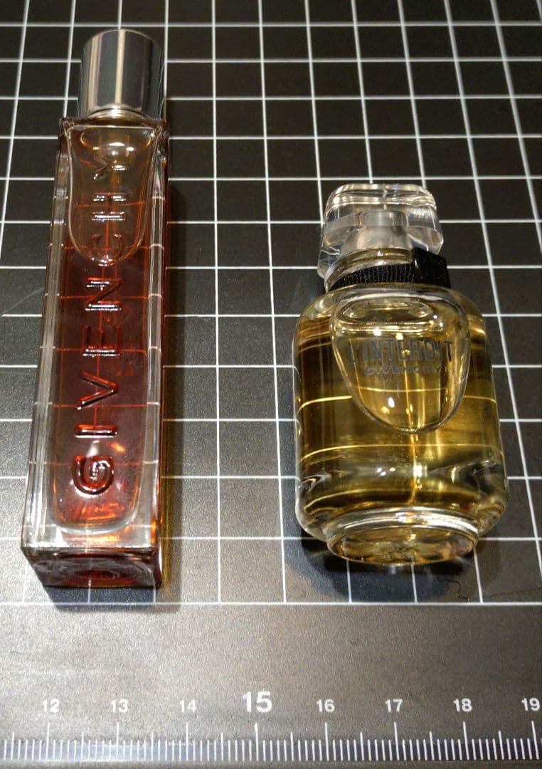 新品未使用 ジバンシーGIVENCHY オードパルファム 12.5ml 10ml