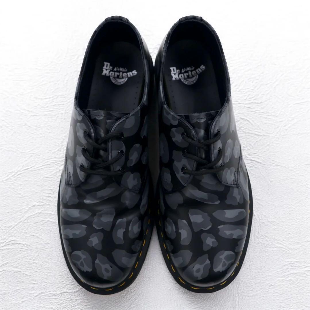 Dr. Martens 8267 Men's Size 13 Boot 10-Eye Combat Ankle Boot