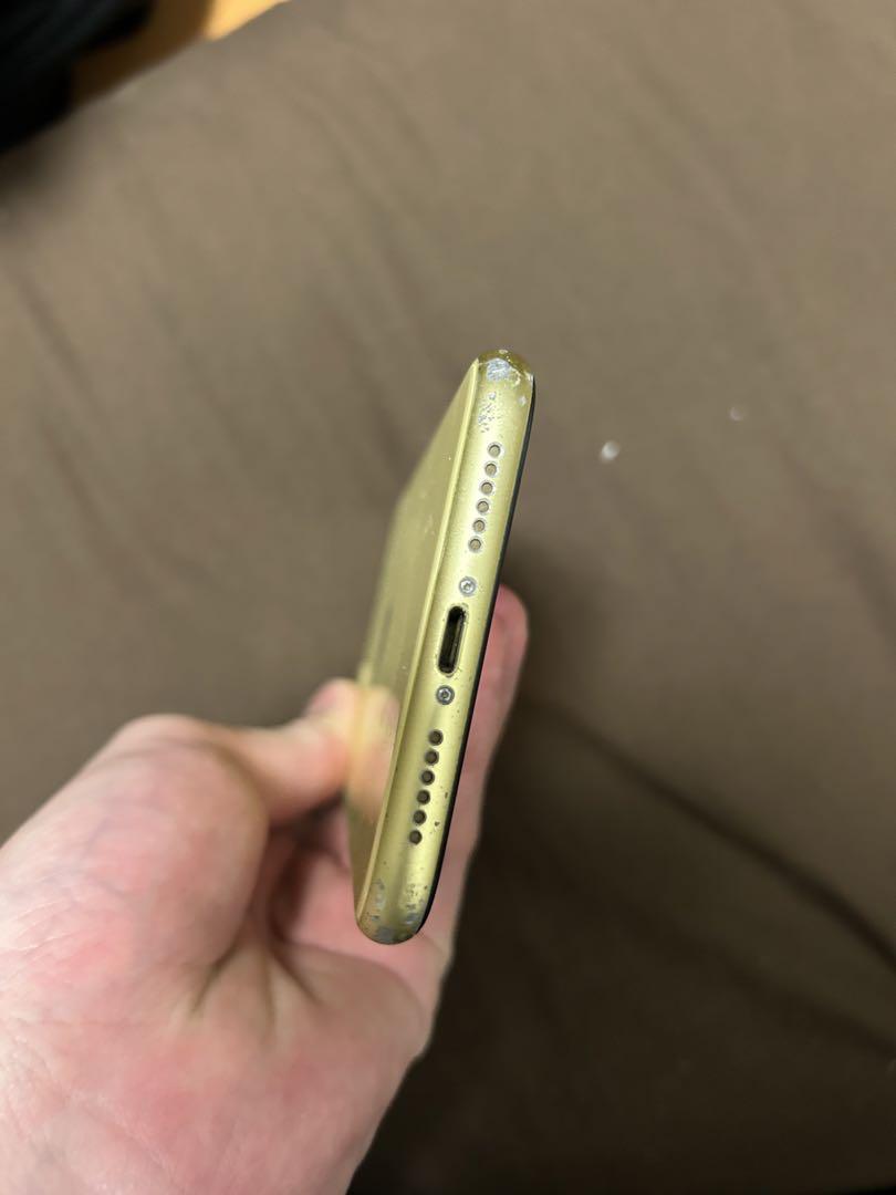 Apple iPhone 11 本体 イエロー ジャンク