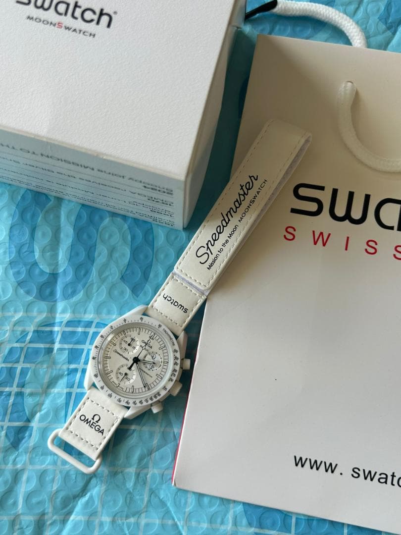 Swatch MoonSwatch ホワイト
