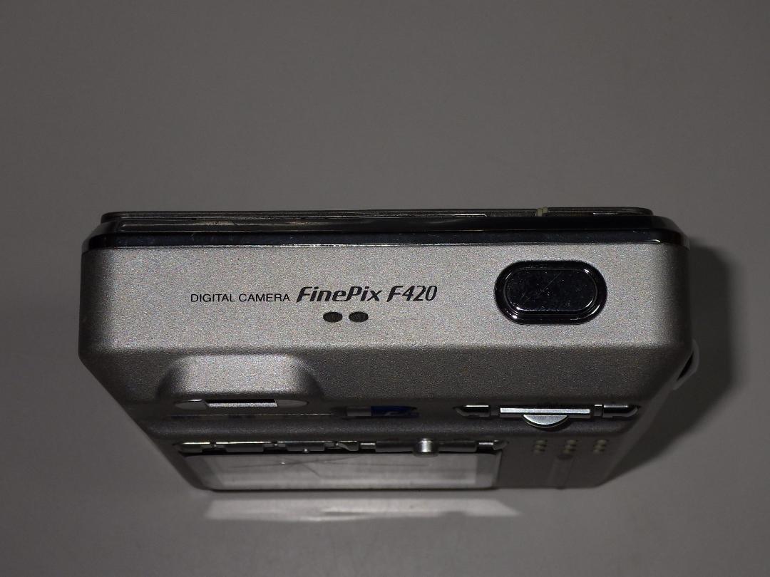 最高 フジフィルム FinePix メルカリ - R00497 中古品 F420 デジタルカメラ