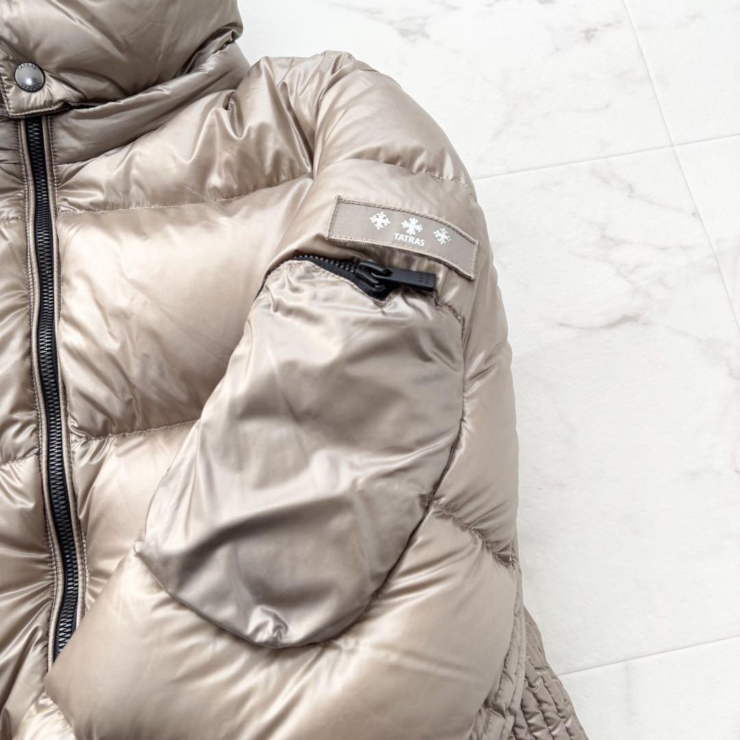 美品 タトラス 2122AW BELBO ダウンジャケット ベージュ系 4 XL