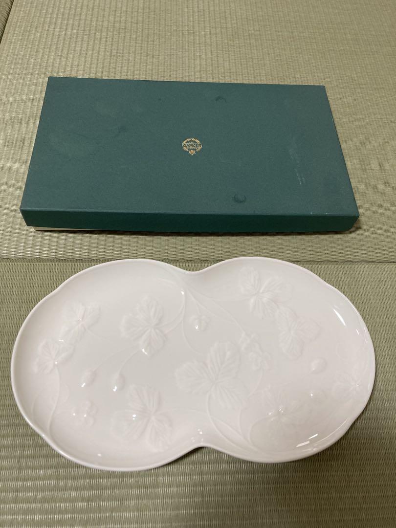 フローラルエンボス二重オーバル皿　新品未使用