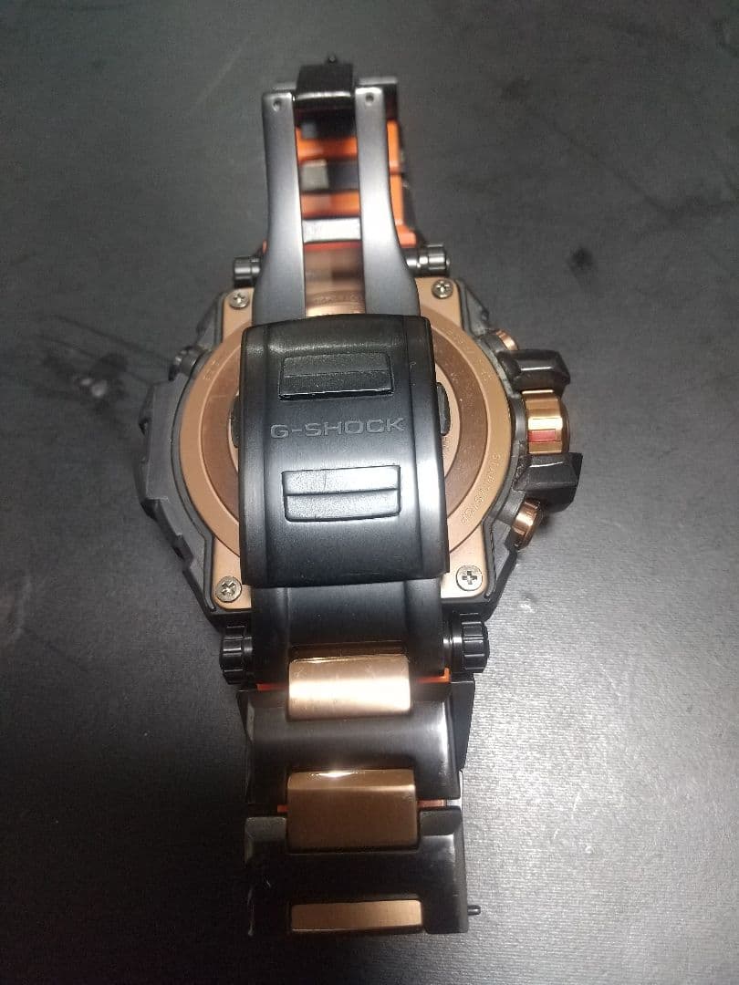 希少 G-shock MTG-S1000BD ブラック/オレンジ 希少 G-shock MTG-S1000BD ブラック/オレンジ