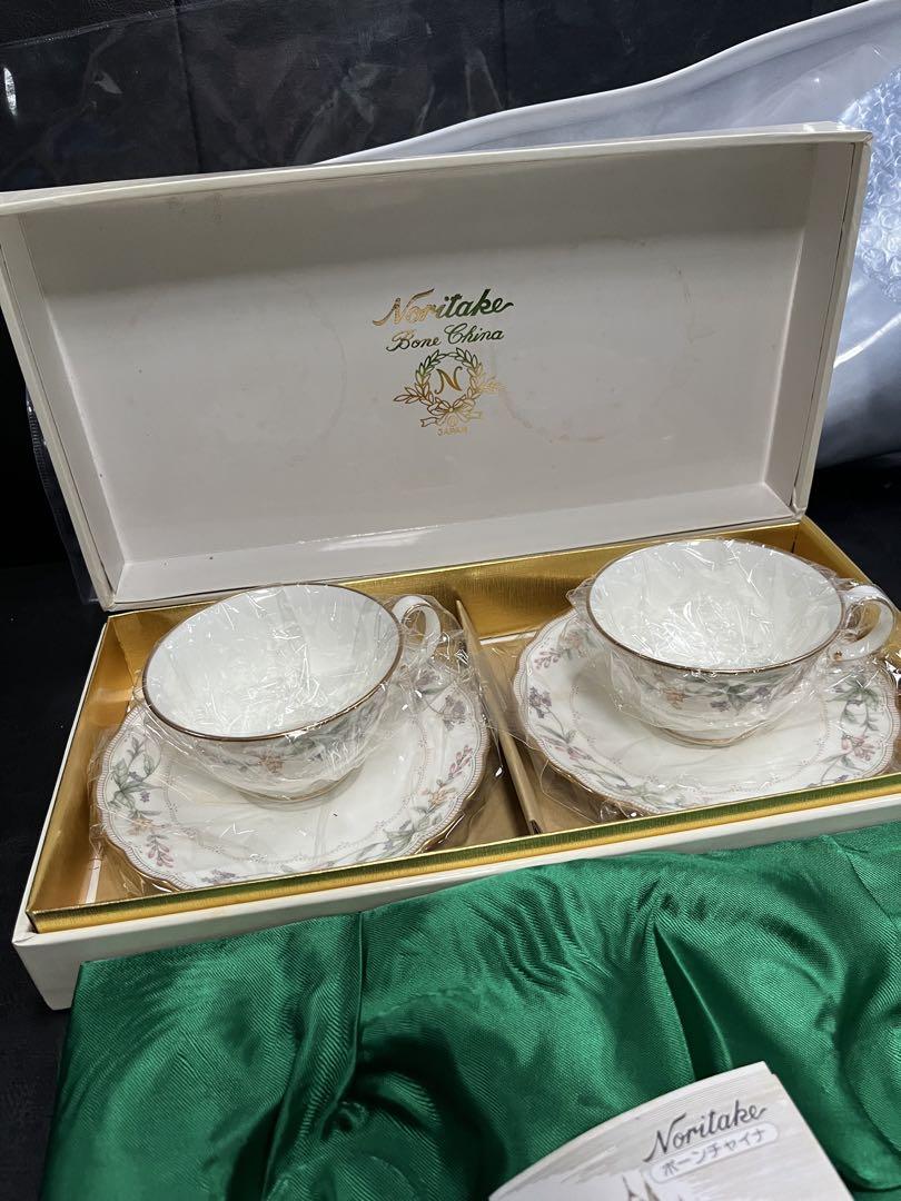 Noritake ティーカップセット 花柄 2個　ボーンチャイナ