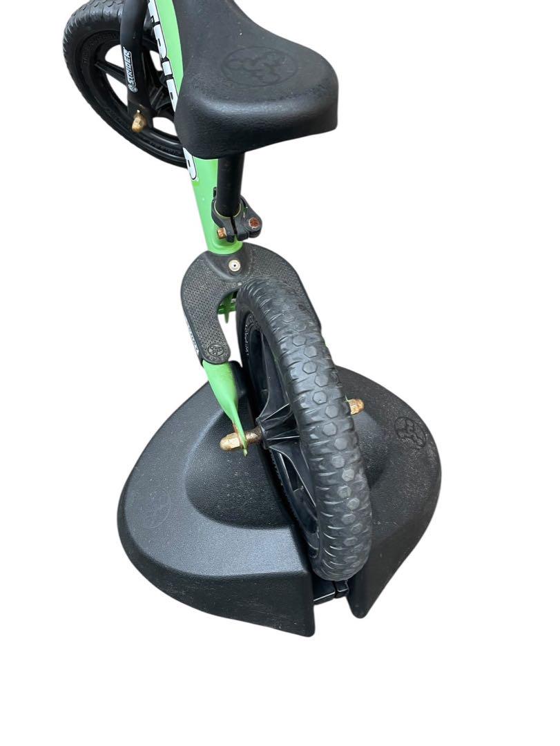 STRIDER SPORT バランスバイク 12インチ グリーン スタンド付き