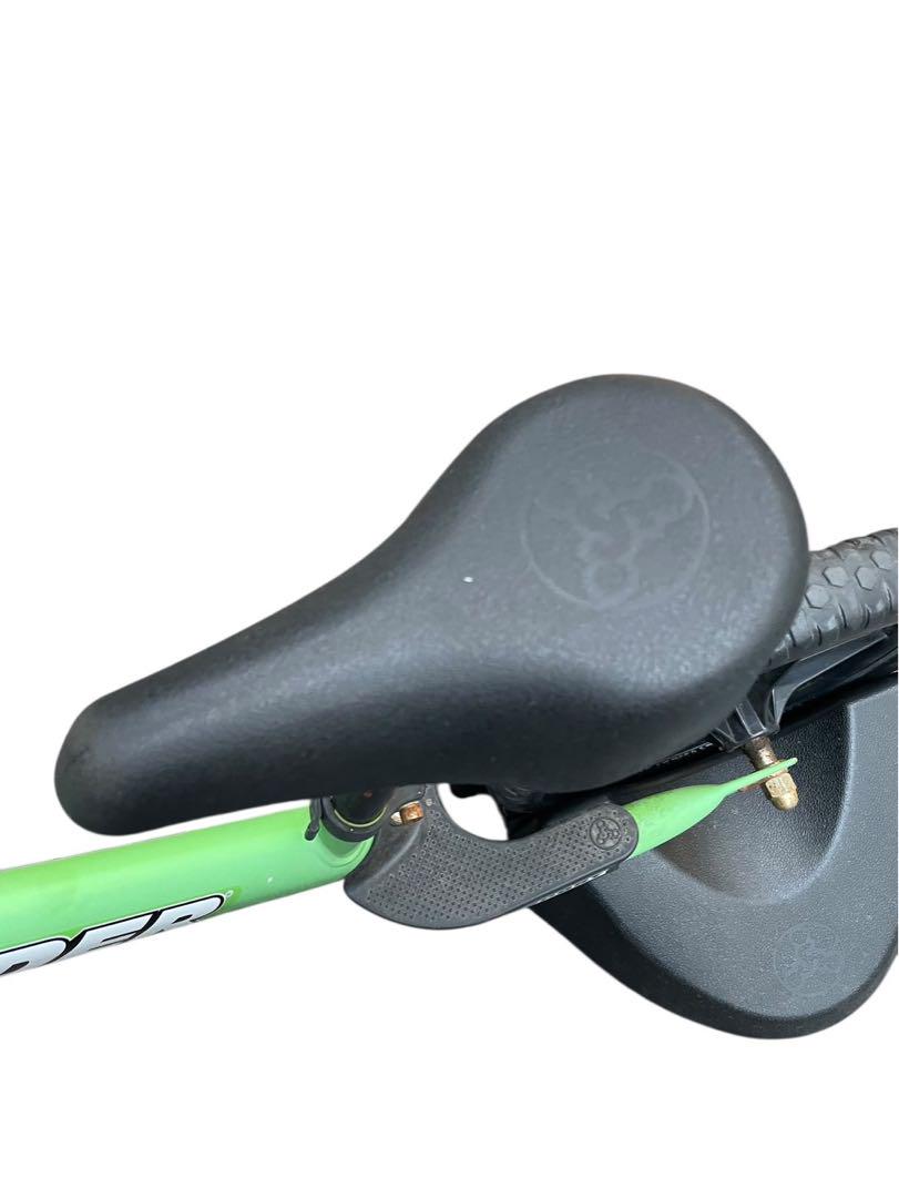 STRIDER SPORT バランスバイク 12インチ グリーン スタンド付き