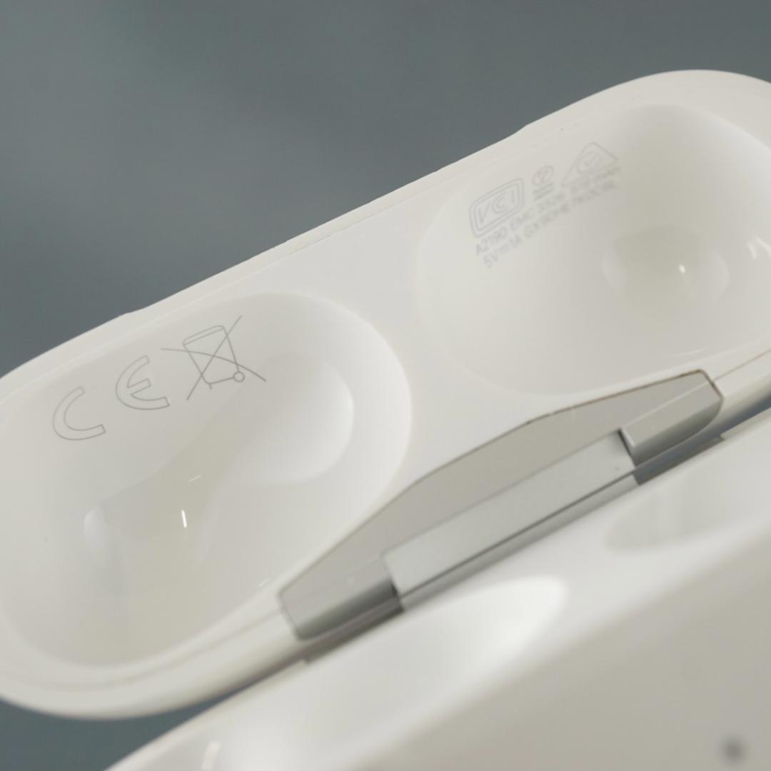 最も AirPods Pro MWP22J/A (充電ケース) のみ 【即購入OK 】 8391.60