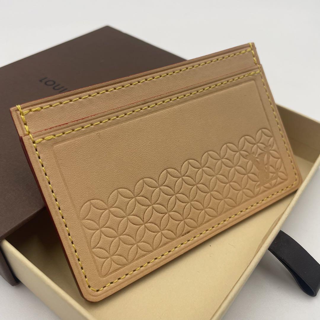 入手困難・極美品✨ルイヴィトン ポルトカルトサーンプルナチュラルヌメ LVロゴ