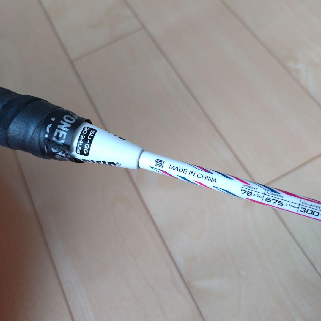 バドミントンラケットPACIFIC、YONEX