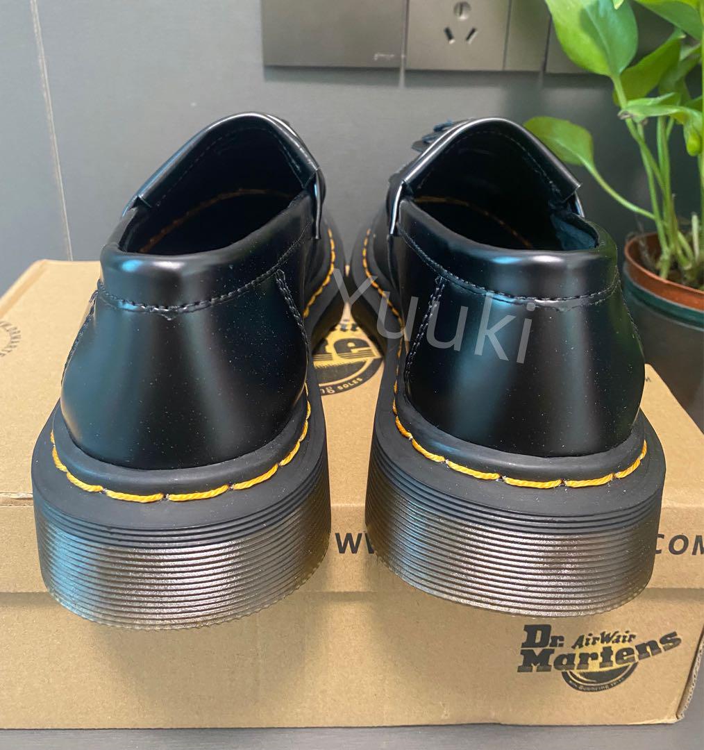 新品未使用Dr. Martens フリンジ付きローファー 黒