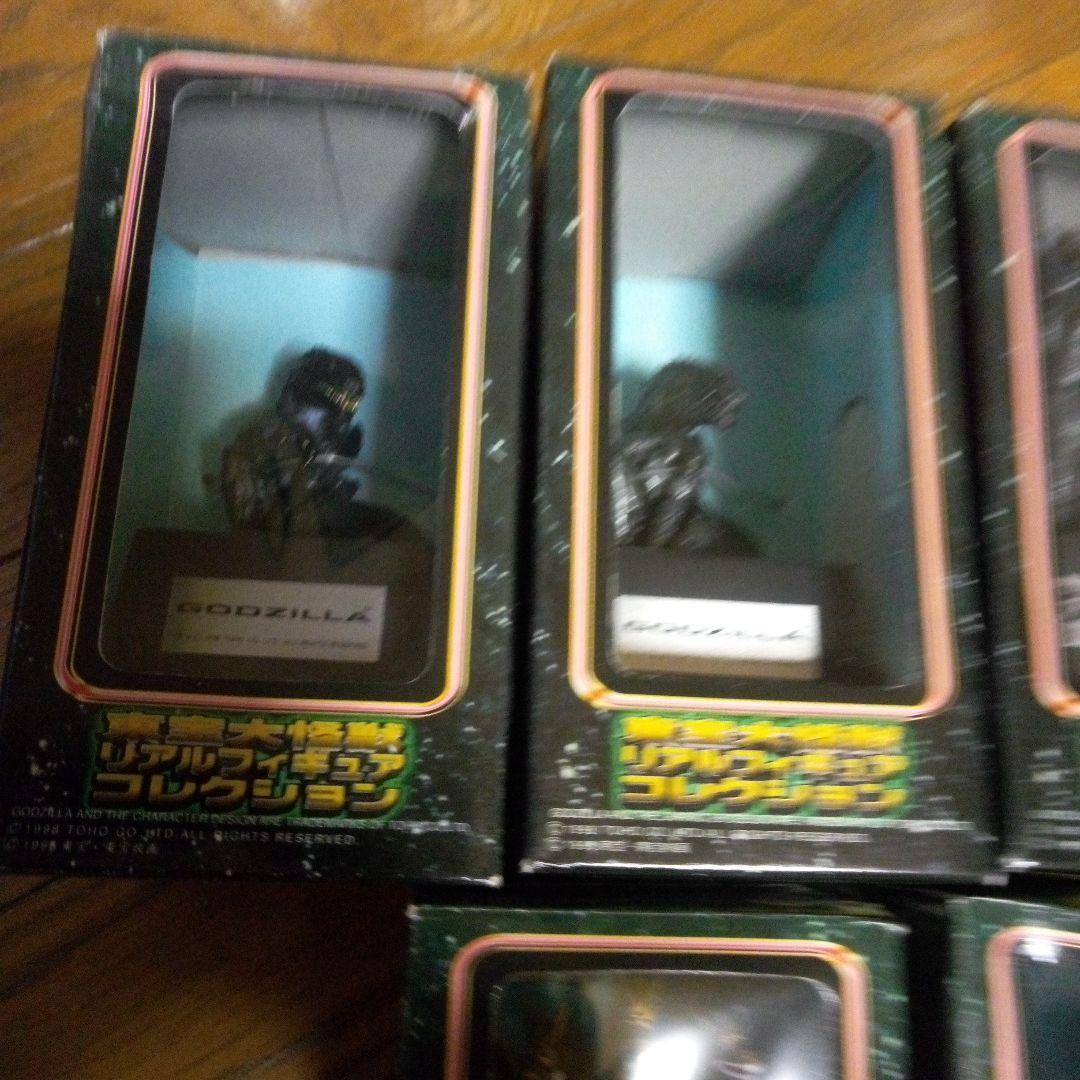 ゴジラ フィギュア セット