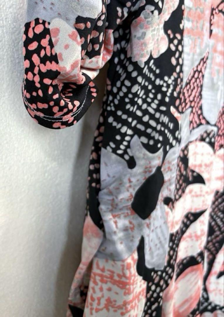 ヒロコビス　春夏　さらさら艶ジャージ素材　花模様　気軽に着れるワンピース