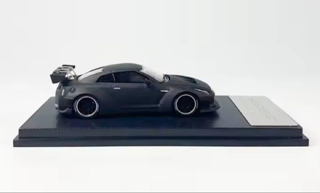 世界に１台 777番シリアルLBWKスカイラインGTR R35 1/64