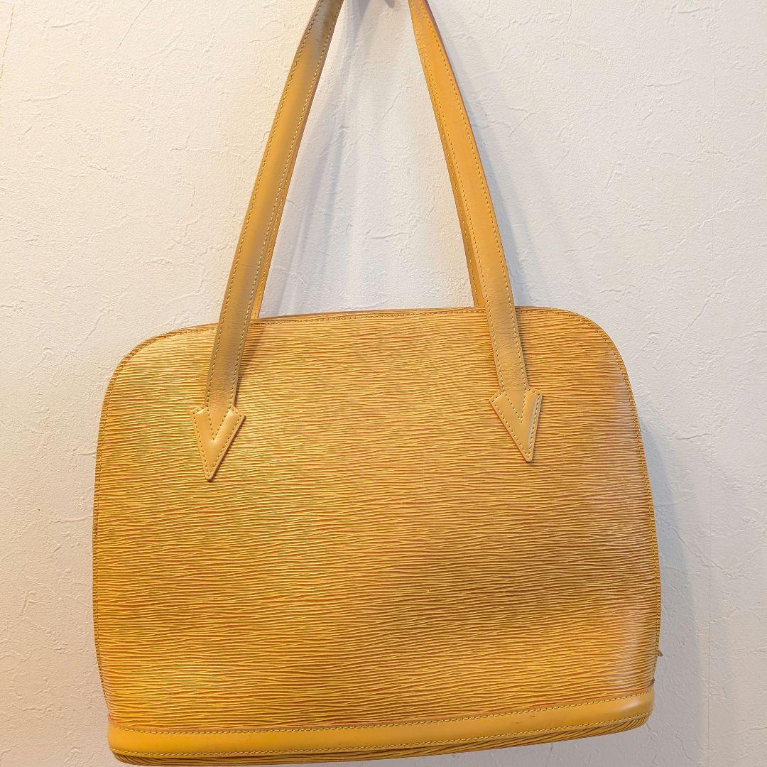 Louis Vuitton エピ　リュサック　トートバッグ