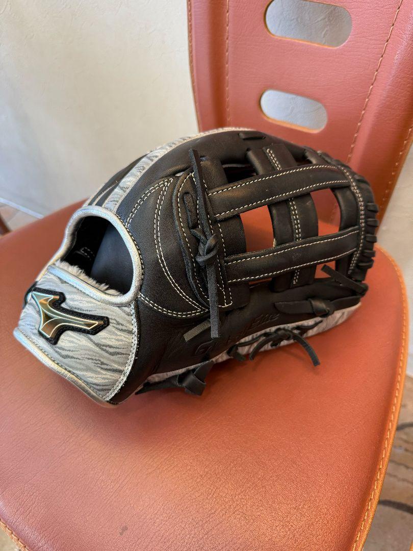 Mizunoグローバルエリート軟式 野球用グローブ 黒/グレー