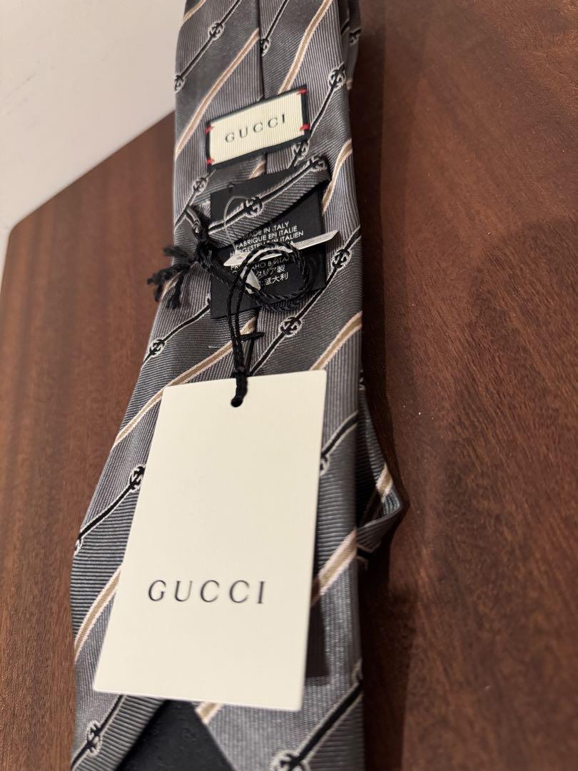 【新品　タグ付き】GUCCI シルク ストライプ ネクタイ　グッチ