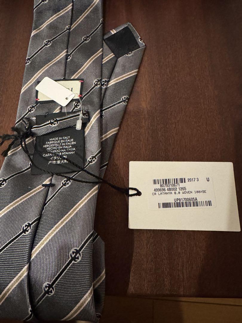 【新品　タグ付き】GUCCI シルク ストライプ ネクタイ　グッチ
