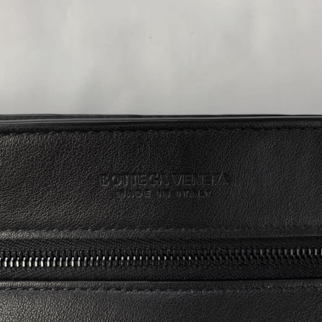 未使用品 BOTTEGA VENETA ボリュームイントレチャート マルチケース
