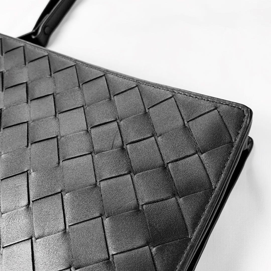 未使用品 BOTTEGA VENETA ボリュームイントレチャート マルチケース