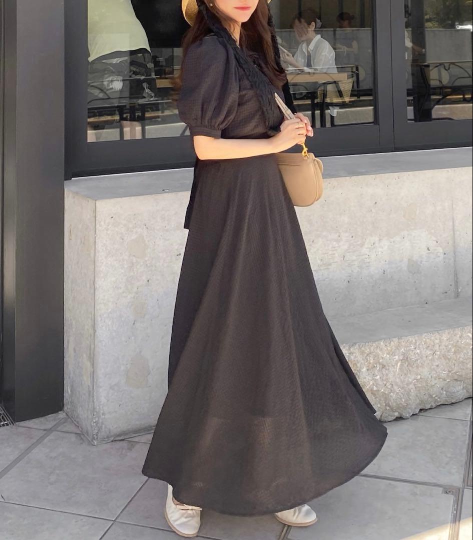 美品 pomiii ポミー バックオープンワンピース ブラック 美品 pomiii ポミー バックオープンワンピース ブラック