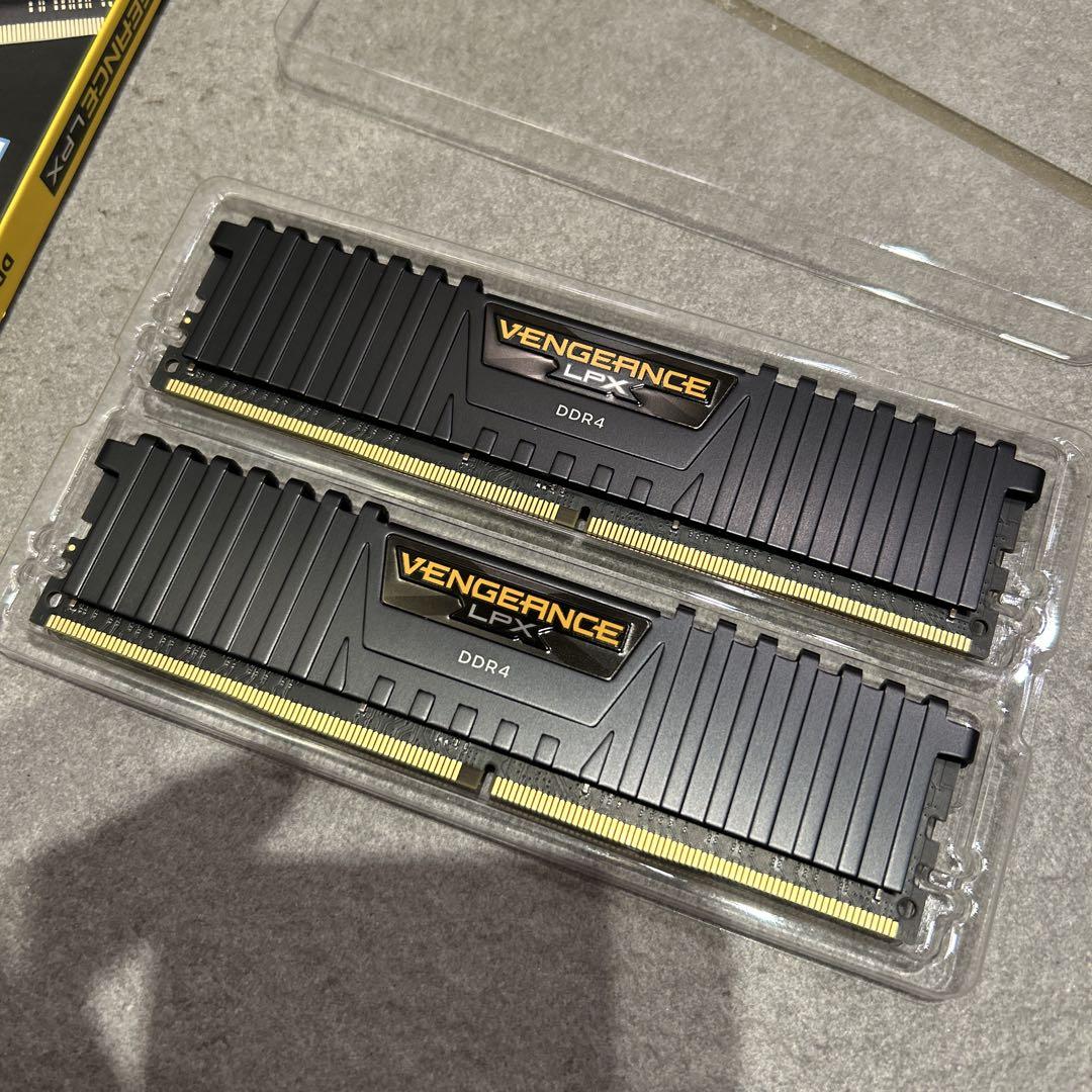 CORSAIR DDR4 3200MHz 32GB (16×2枚)
