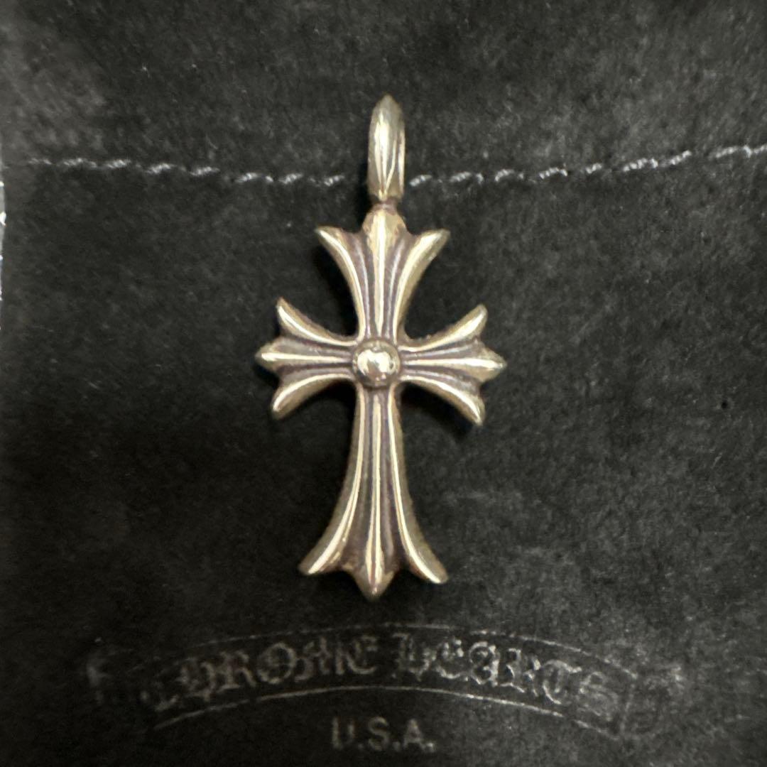 クロムハーツ タイニーファットクロス パヴェダイヤ【新品未使用】 クロムハーツ タイニーファットクロス パヴェダイヤ【新品未使用】