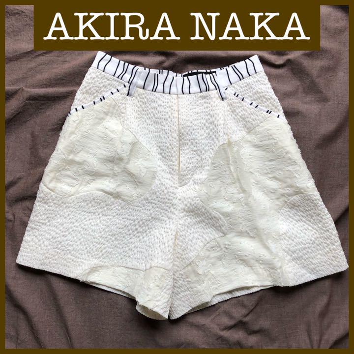 【美品】AKIRANAKAショートパンツ