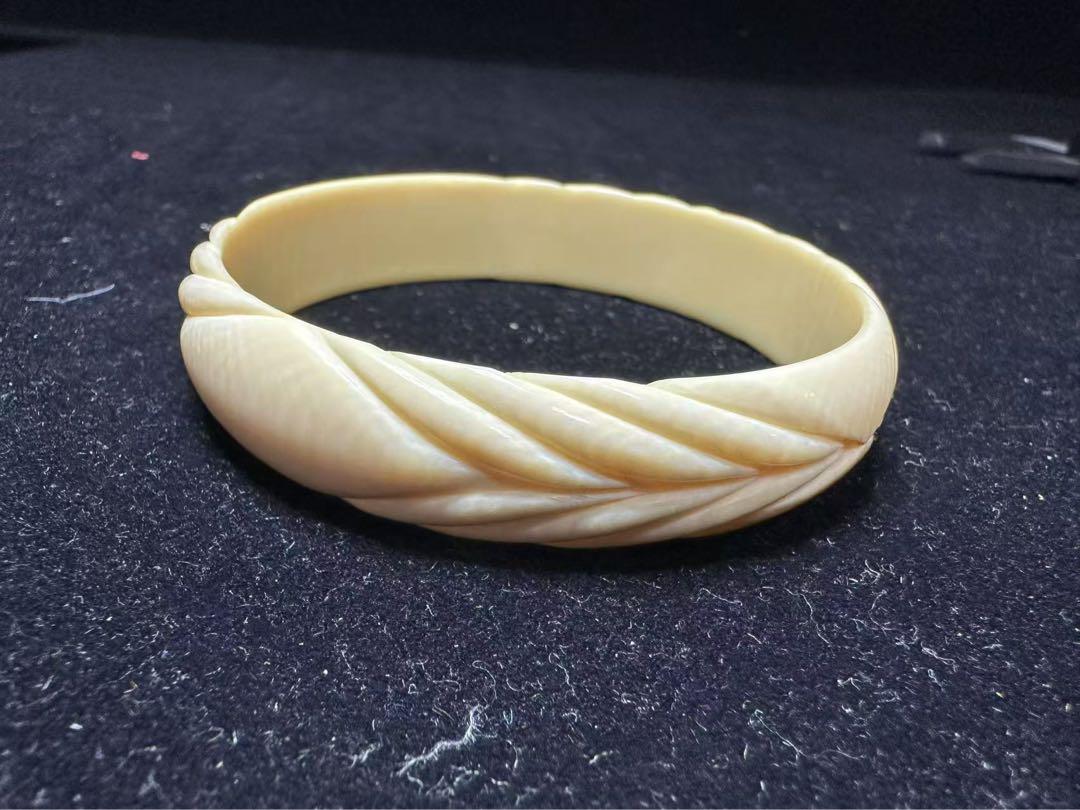 定番人気！ バングル 天然素材 骨董 細密細工 古美術品 彫刻 アンティーク ブレスレット・バングル