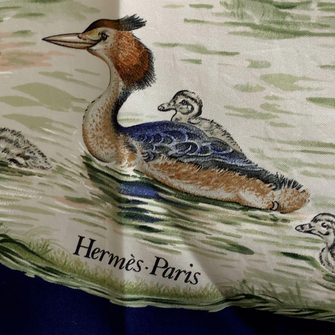 HERMES 大判スカーフ カレ90 カマルグでの休息 125711 HERMES エルメス カレ 90 Halte en Camargue カマルグでの休息