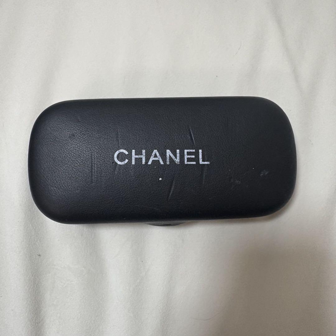 CHANEL サングラス 黒 ケース付き ロゴ入り