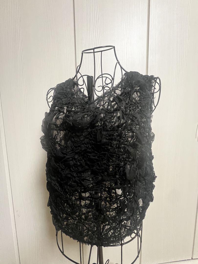 【6月限定お値下げ中】CLANE　TULLE VEST LAYERED TOPS CLANE クラネ TULLE VEST LAYERED TOPS - メルカリ