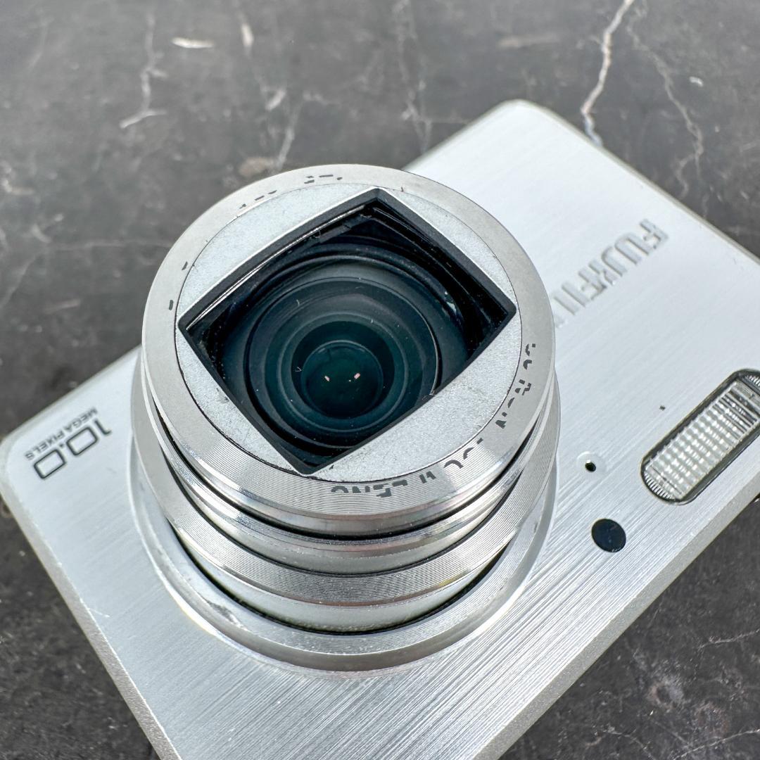 FUJIFILM FINEPIX J150w コンパクトデジタルカメラ②