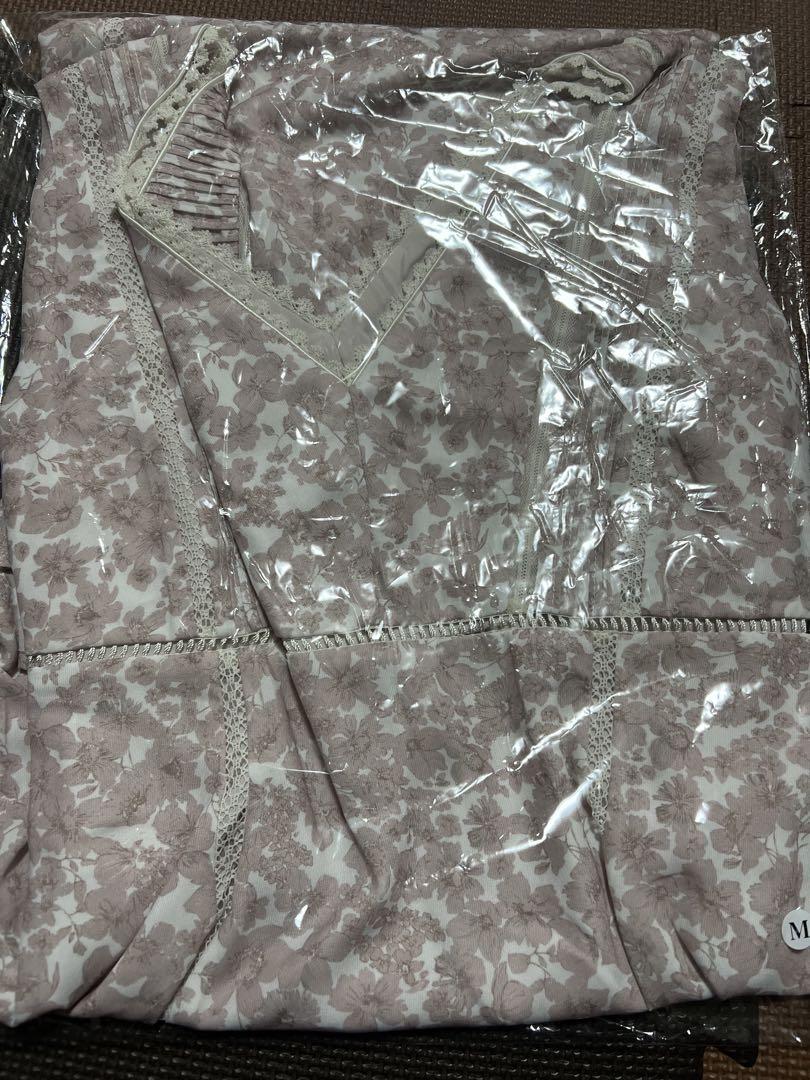 即日発送　herlipto Lace Trimmed Floral Dress