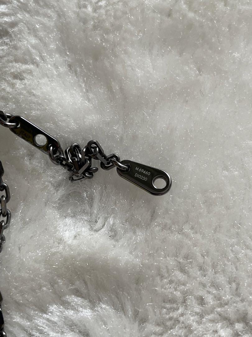 LOUIS VUITTON ネックレス レインボーチャーム⭐︎