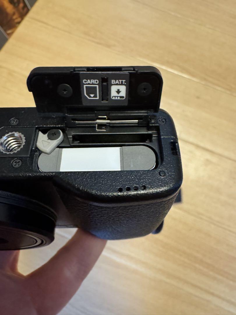 Ricoh GR IIIx 本体＋バッテリー＋ピークデザイン ハンドストラップ