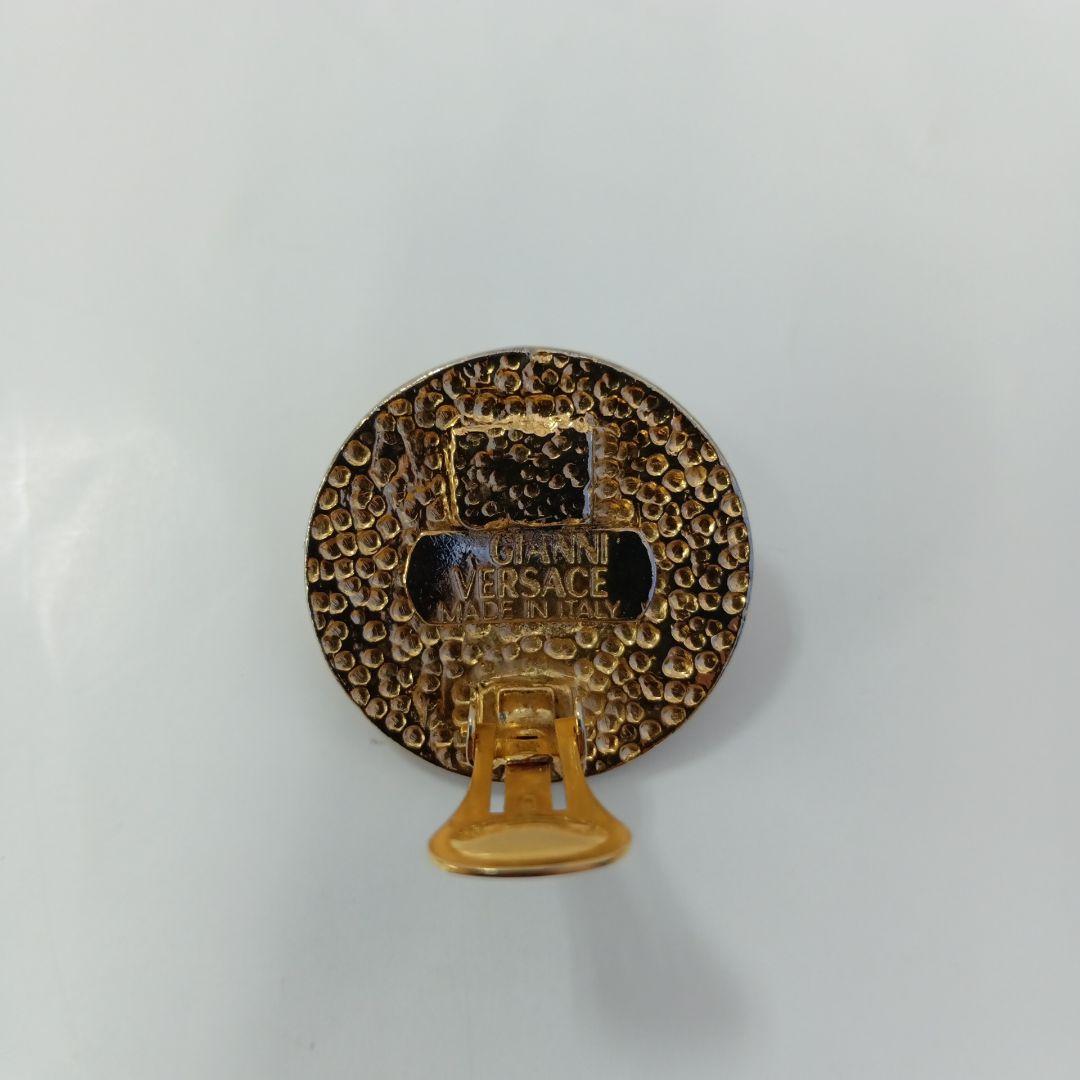 KM031 ジャンニヴェルサーチ 美品 メデューサイヤリング KM031 ジャンニヴェルサーチ 美品 メデューサイヤリング