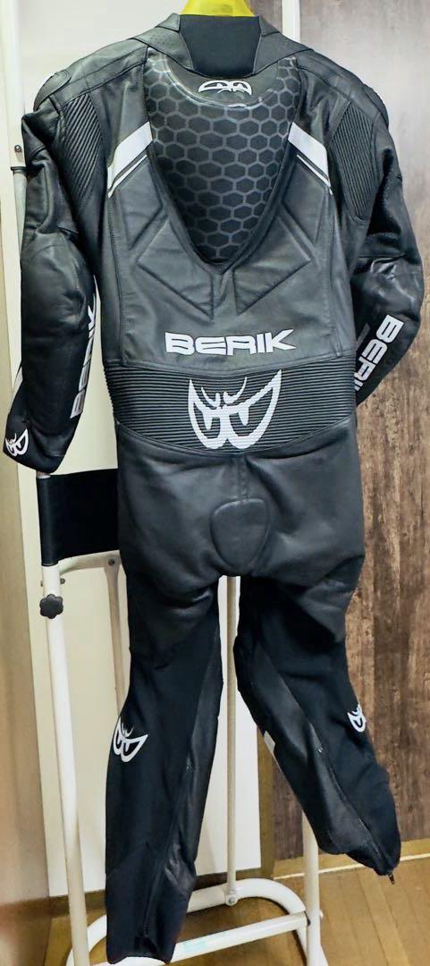 BERIK Racing Team レザー ツナギ サイズ56 未使用　訳あり