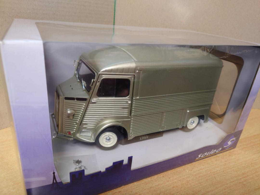1/18シトロエン タイプHY シビル シルバー1969 Citroen HY 1/18シトロエン タイプHY シビル シルバー1969 Citroen HY