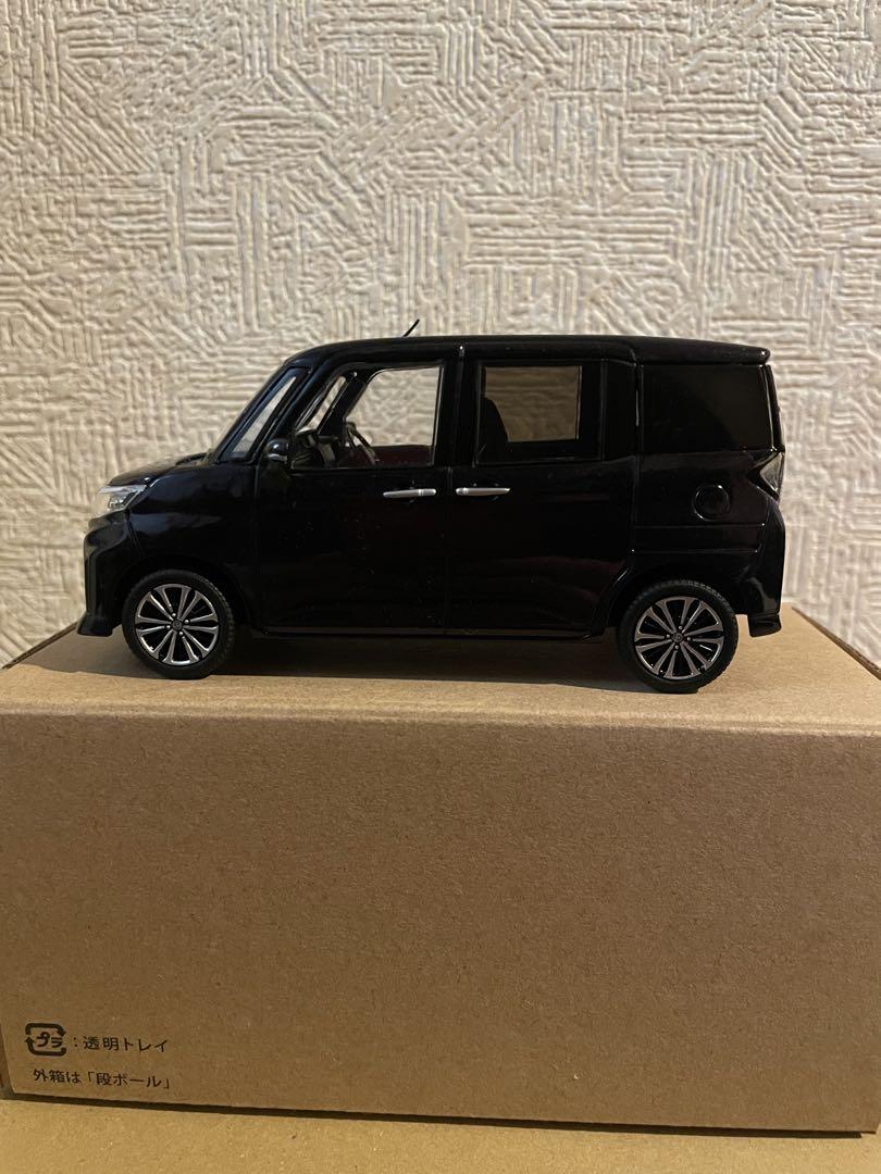 トヨタ ROOMY 1/30 ミニカー ブラック系