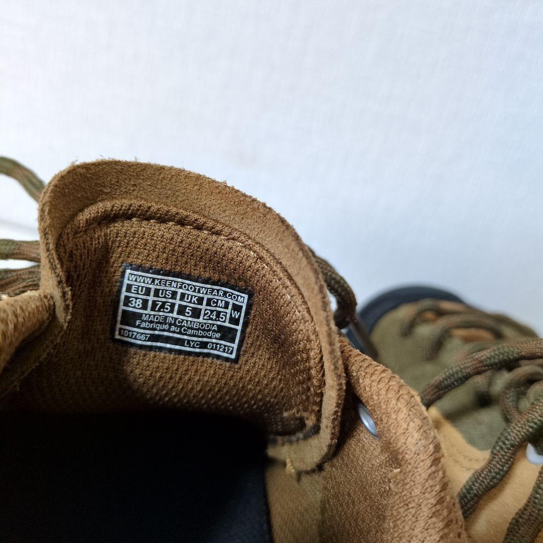 KEEN　アウトドアシューズ　24.5cm